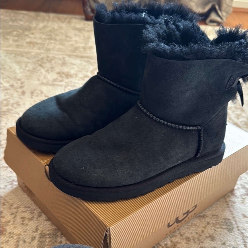 UGG Women's Mini Bailey Bow Black Boots